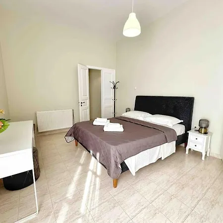 Of Aegean - Family Vintage Lux Apartment Ermoupoli